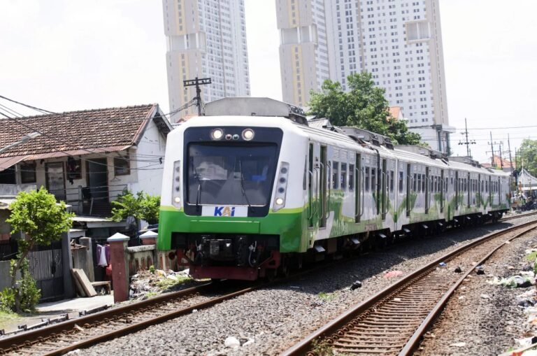 Environmental & Social Permitting, and Due Diligience Surabaya Regional Railway Line (SRRL) Phase 1