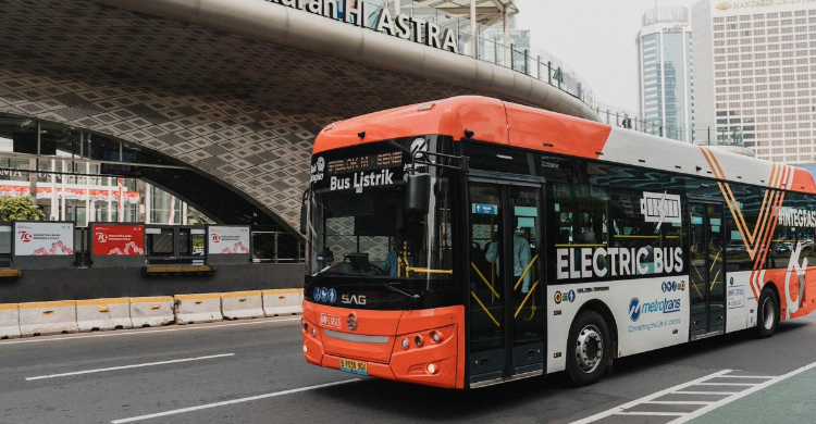 Merayakan HUT Jakarta 2025 dengan Transportasi Ramah Lingkungan